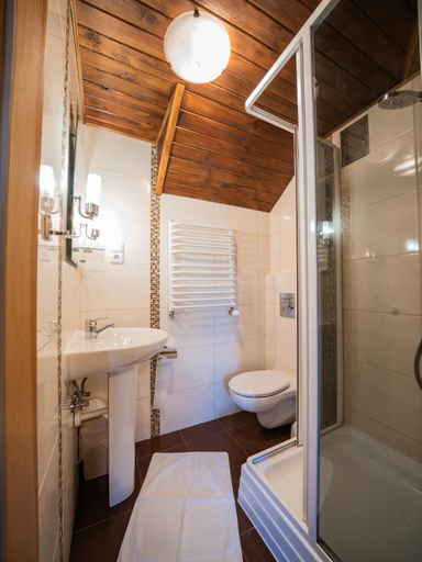 Bathroom 2, Wynajem Pokoi Mariusz Bieganski, Tatra