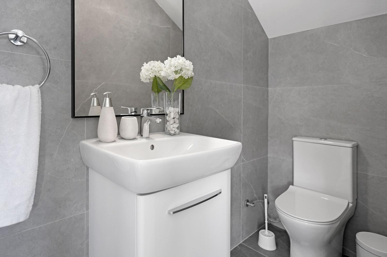 Bathroom 3, Villa Royal View