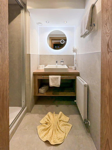 Bathroom 5, Hotel Garni Tyola, Landeck