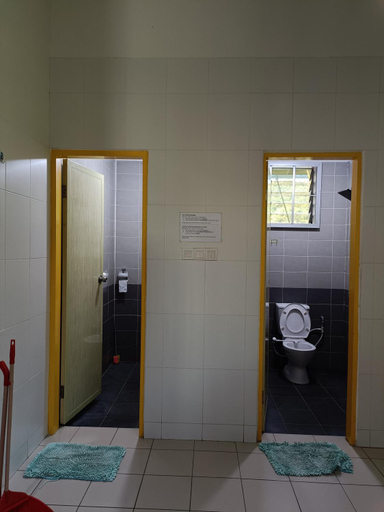 Bathroom 3, THE CLOUD KINABALU- HOUSE, Ranau