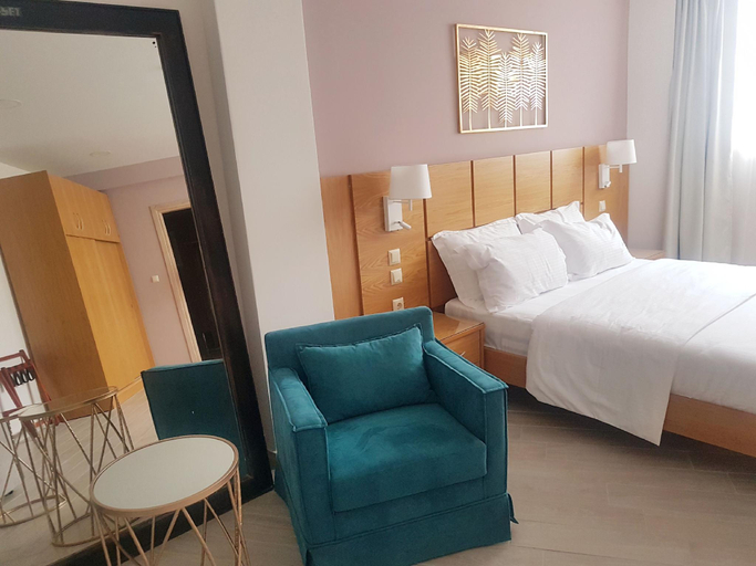 Bedroom 2, La Place de la Gare Suites - New Subway Station, Central Macedonia