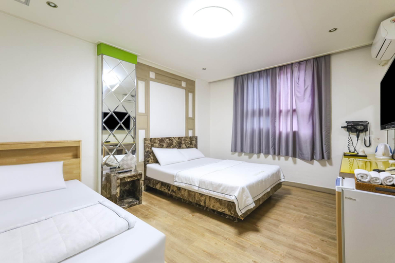 Bedroom 2, Su Motel, Buyeo
