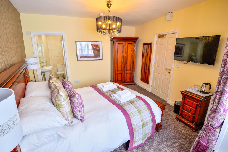 Bedroom 2, The George Hotel, Devon