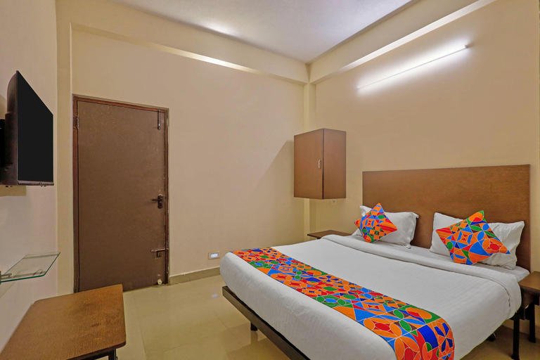 Bedroom 3, Via KR Chennai, Kancheepuram