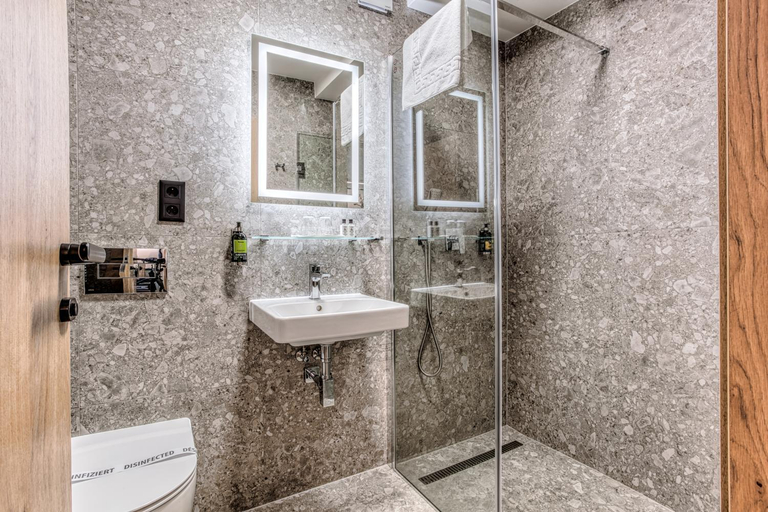 Bathroom 3, STEELHOUSE Hotel, Frýdek-Místek
