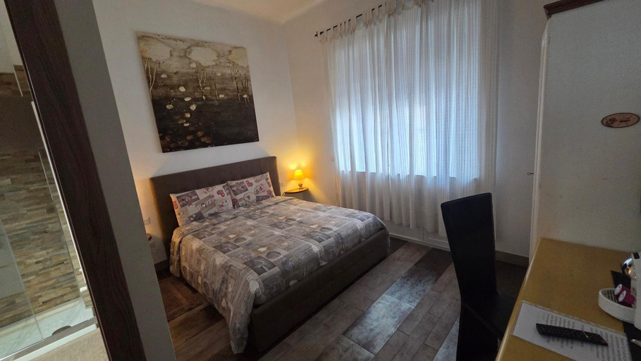 Bedroom 2, BnB Sansiromilano, Milano
