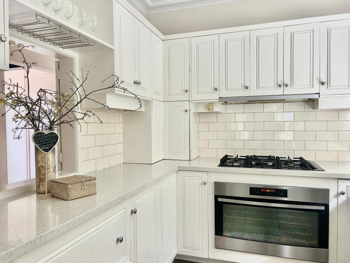 Others 3, Mountain Villa with Spa and Lush Gardens, Yarra Ranges - Dandenongs