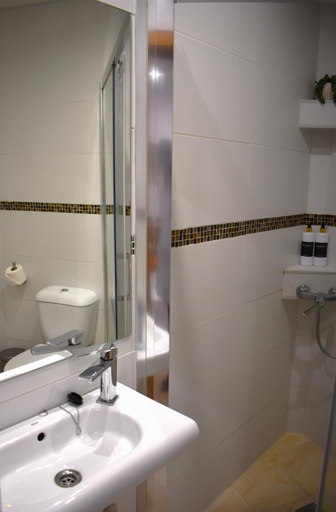 Bathroom 4, Noches de Cordoba, Córdoba