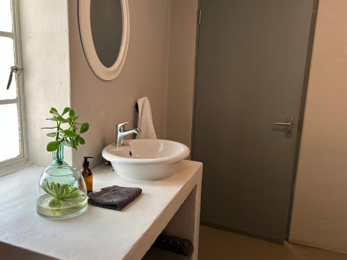 Bathroom 3, Yellow House, Central Karoo