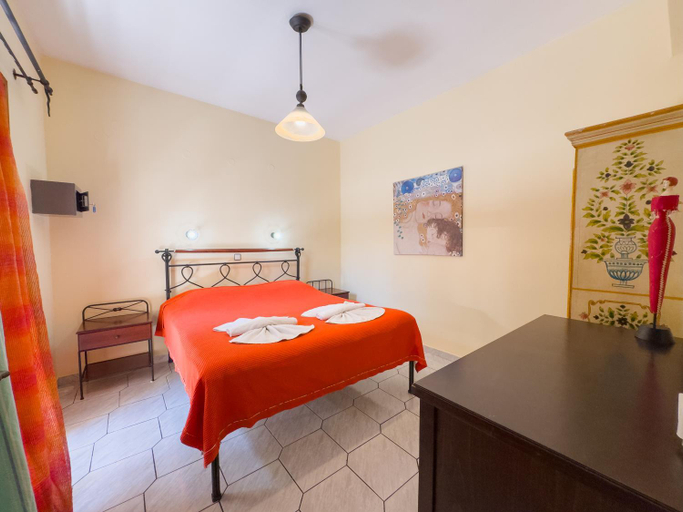 Bedroom, Villa Eleni Seaside Apartments-40 meters from Beach, Crete