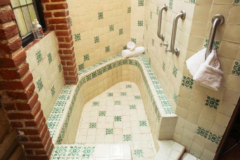 Bathroom 3, Casa Santi H, Tepoztlán