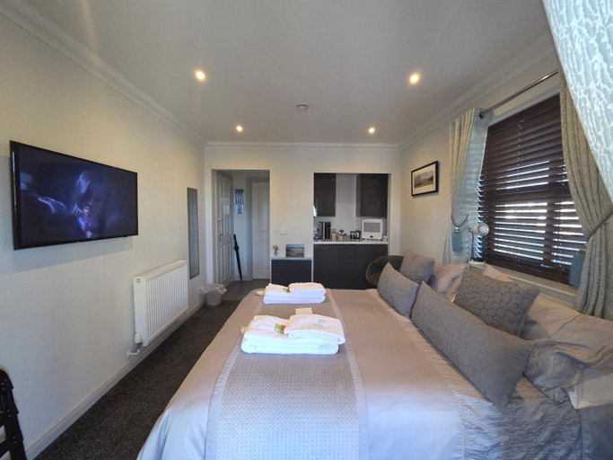 Bedroom, Room on the River, Aberdeenshire