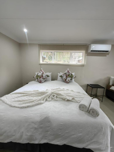 Bedroom 3, New Bali Bed & Breakfast, Amajuba
