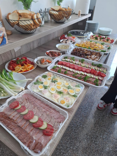 Food & Drinks 5, Pensiunea Paradiso, Murighiol