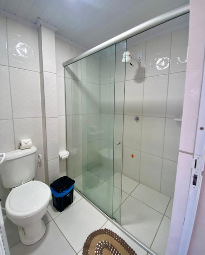 Bathroom 2, Praieiro pousada, Cruz