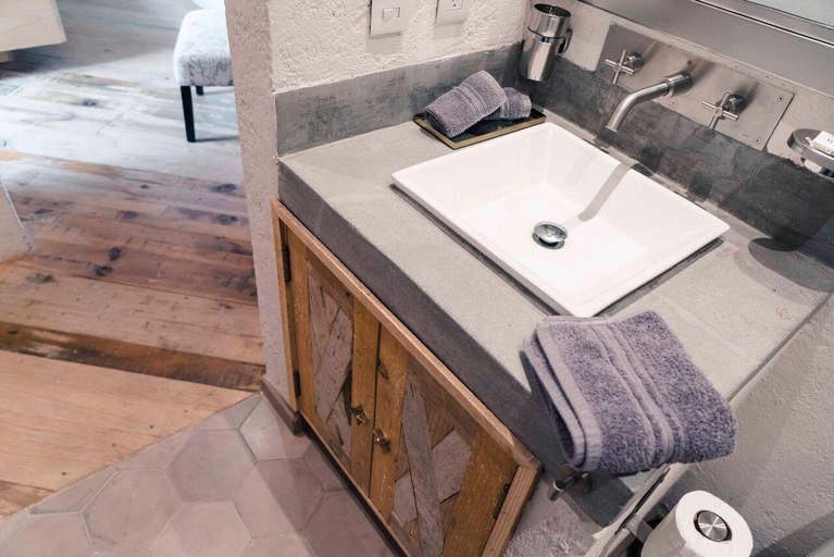 Bathroom, Canela Fina - Adults Only, Allende
