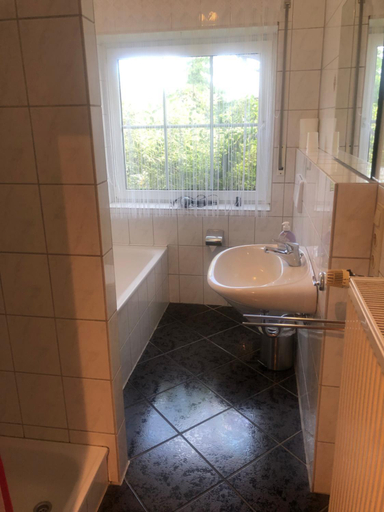Bathroom 3, Ferienhof Kroger, Bielefeld