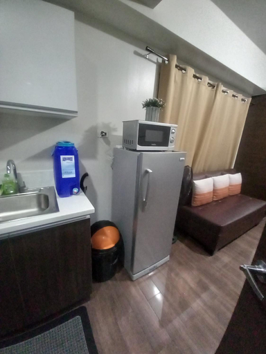 Others 5, Cruz Air Residences, Makati City