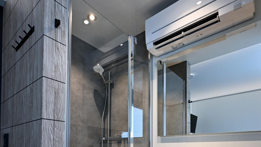 Bathroom, Roatel Schkeuditz A9, Nordsachsen