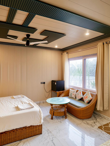 Bedroom 2, Karwaan by the Ganges, Garhwal