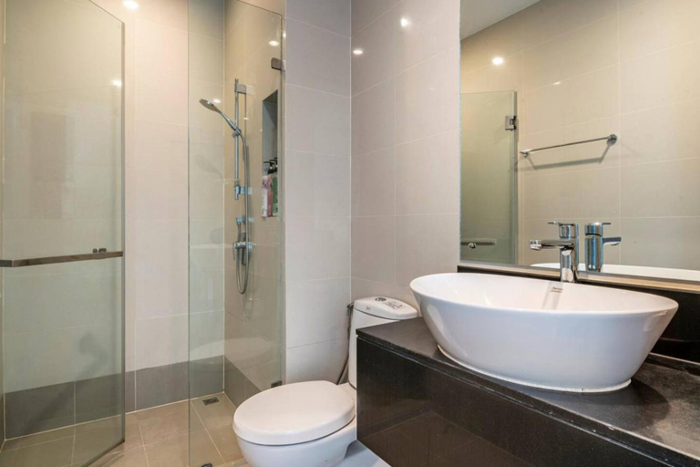 Bathroom 4, Nimmanhemin Center Modern Apt with Rooftop Pool, Muang Chiang Mai