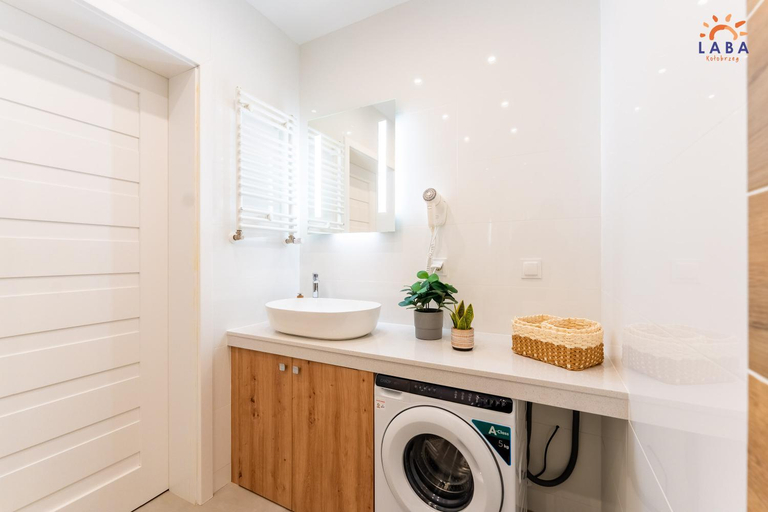 Bathroom 2, LABA Kolobrzeg Apartamenty Kasprowicza 20AB, Kołobrzeg