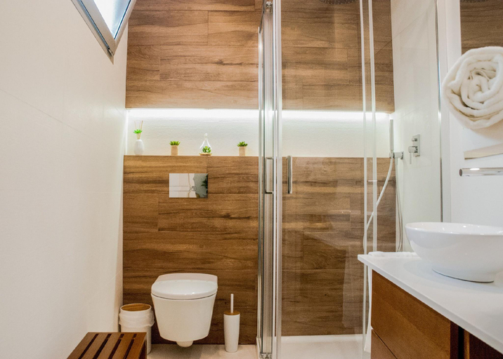 Bathroom 2, Alojamento Batata, Nazaré