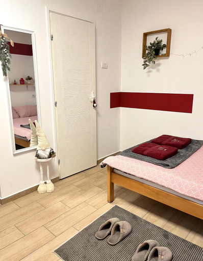 Bedroom 2, 'MONAS' mini apartments, Sombor