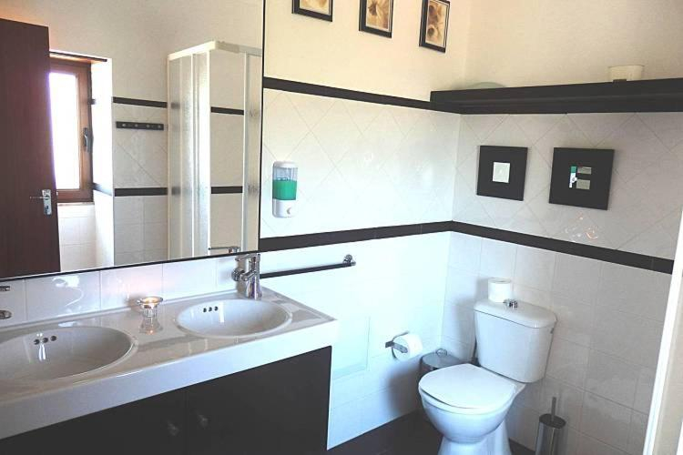 Bathroom 5, Casa da Pedrosa, Ponte de Lima