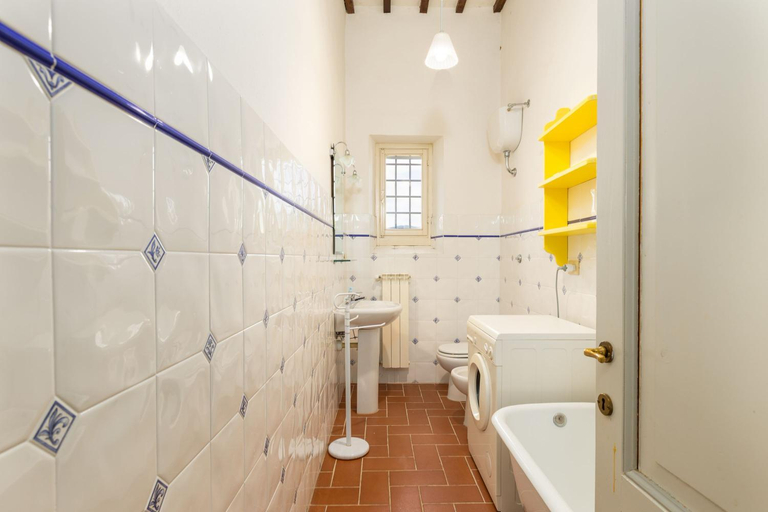Bathroom 3, Villa Cangeli by PosarelliVillas, Arezzo