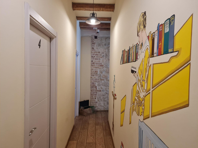 Public Area 3, Step to Kotor Bay Guesthouse