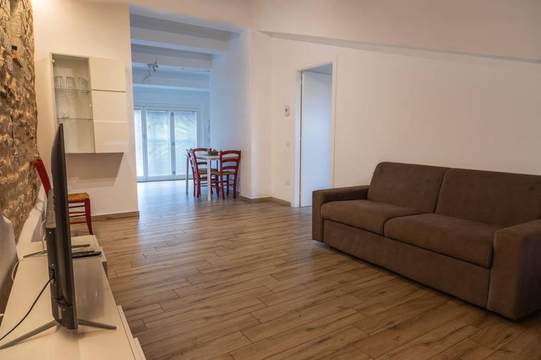 Others 4, La Corte Residence, Ancona