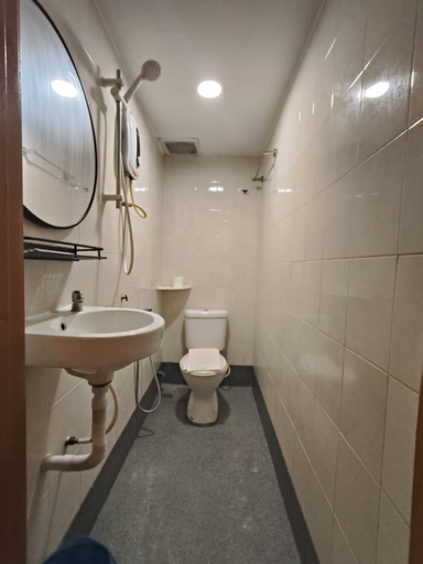 Bathroom, Swing & Pillows @ Bukit Tinggi Klang, Klang
