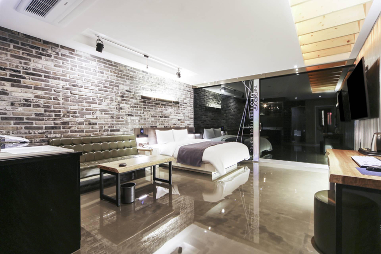Bedroom 2, Gyeongsan The Best, Dong