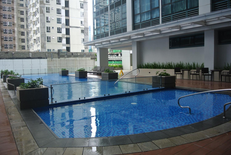Sport & Beauty, One uptown residence, Panitan