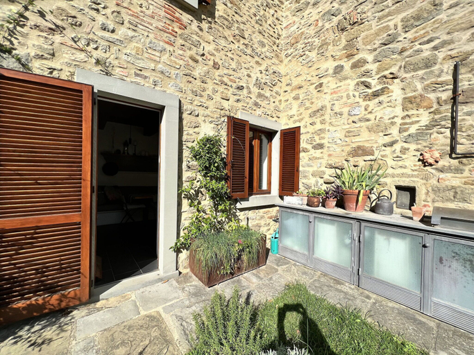 Exterior & Views 2, The Architects House, Arezzo