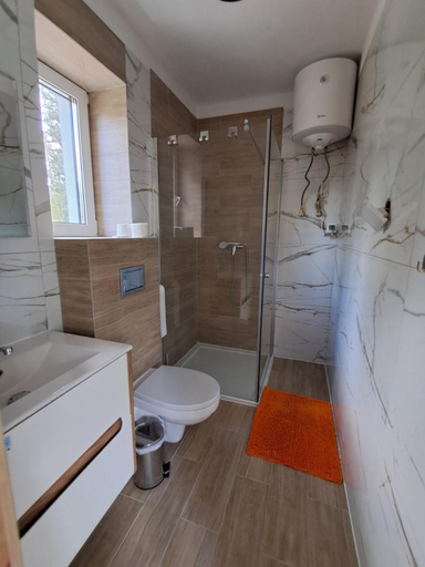 Bathroom 2, Noclegi Pod Debem, Pulandia Brzozki, Nakło