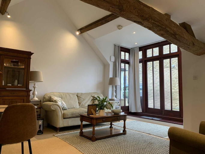 Others 5, The Byre, Oxfordshire