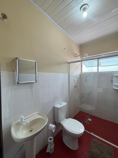 Bathroom 3, Pousada Fenix,com piscina -250 METROS DA PRAIA, Pontal do Paraná