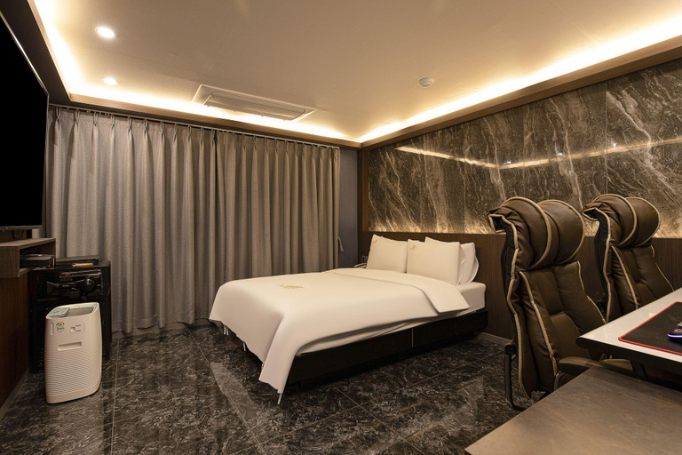 Bedroom 4, Bucheon MS, Bucheon