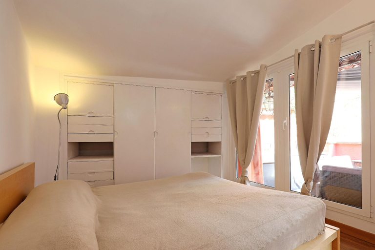 Bedroom 2, Monserrato Apartament, Rome
