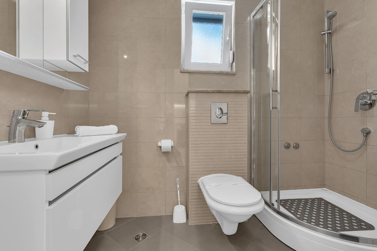 Bathroom 4, Apartmani Podest, Baška Voda