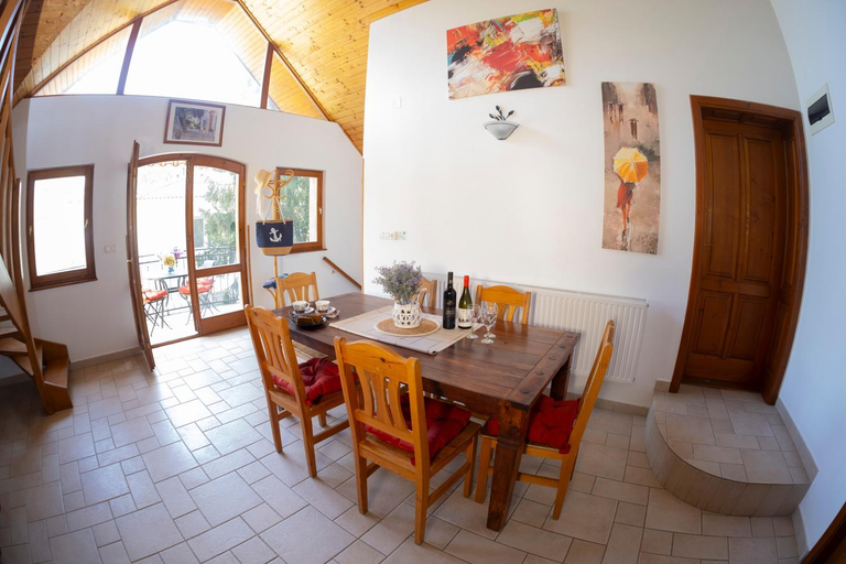 Others 5, Vicze Apartmanhaz, Siófok