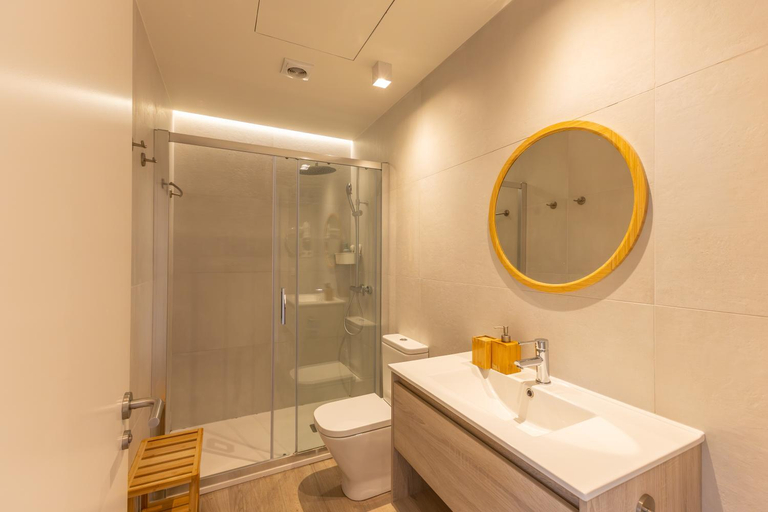 Bathroom 3, OCEANSUITESLANGRE, Cantabria