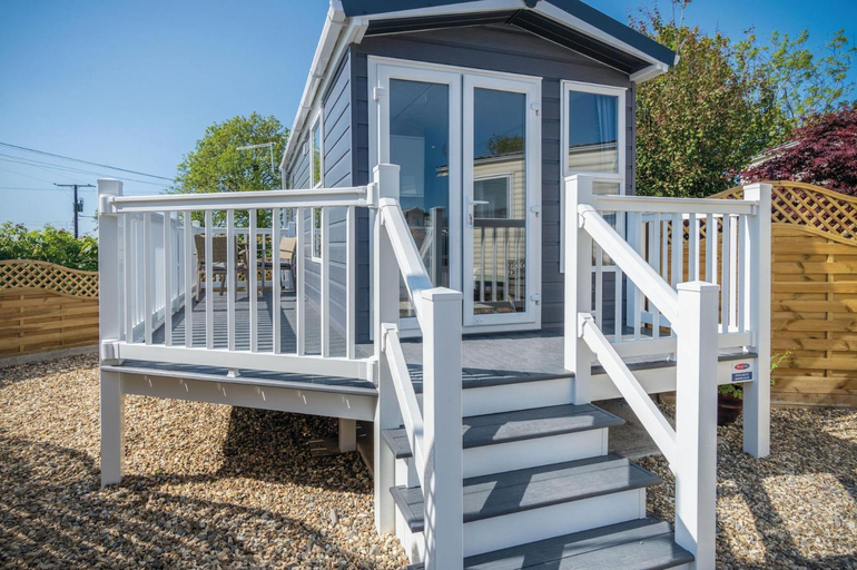 Others 5, The Studio - 1 Bedroom Cabin - Amroth, Pembrokeshire