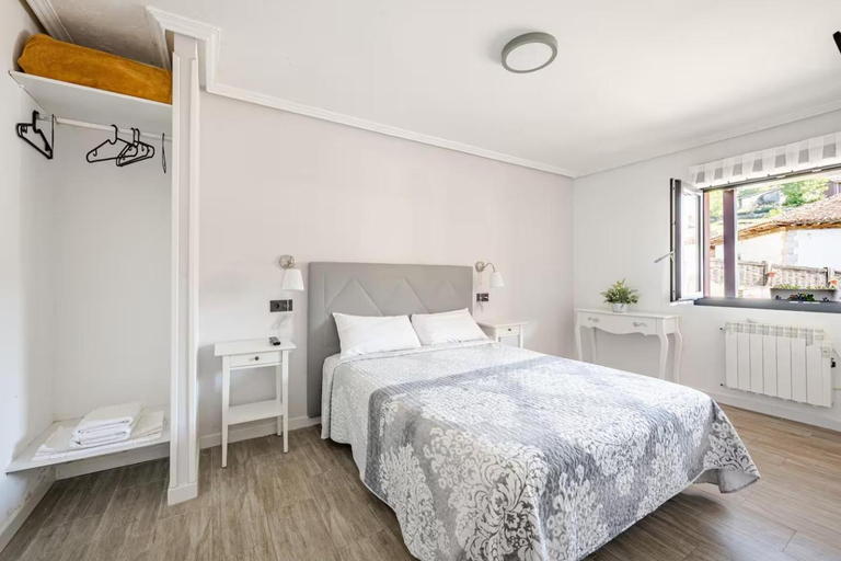 Bedroom 2, Apartamentos La Cueva - Onis, Asturias