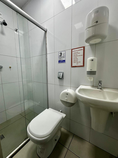 Bathroom 2, Hostel Salazar, Campo Grande