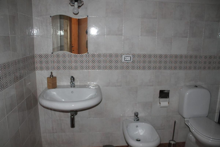 Bathroom, Agriturismo La Caraffara sull'Etna, Catania