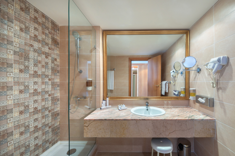 Bathroom 4, Marhaba Palace, Hammam Sousse