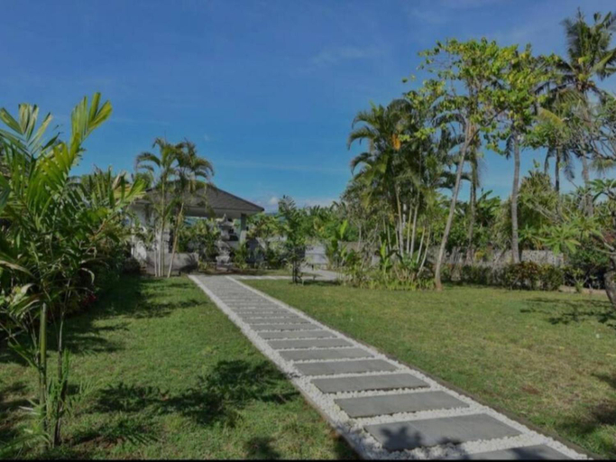 Others 5, Beachfront Private VILLA & POOL, Buleleng